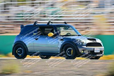 media/Oct-18-2025-Extreme Speed (Sat) [[d6d7e1fef1]]/Group 5/Session 3 (Turn 1)/